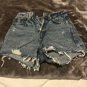 Like New/ Barely worn